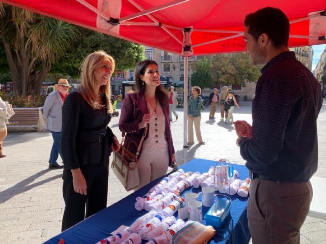 Controles glucémicos para detectar la diabetes en la plaza de Santo Domingo - 1, Foto 1