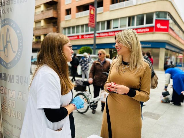 Adilor celebra el Día Mundial de la Diabetes con diferentes actividades para concienciar a los lorquinos sobre esta enfermedad - 3, Foto 3