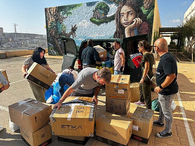 Mazarrón entrega 60 toneladas de ayuda a los municipios afectados por la DANA - 1, Foto 1