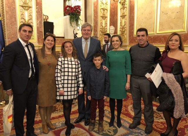 Dos alumnos murcianos ganadores del concurso ´Una Constitución para todos´ reciben su premio en el Congreso - 1, Foto 1