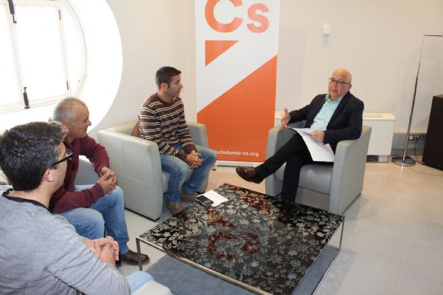 Ciudadanos recoge la inquietud del comité de empresa de Parques y Jardines ante la nueva contratación del servicio - 2, Foto 2