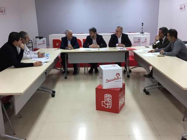 El PSOE propone que se incluyan en el IRPF reducciones fiscales a las inversiones en energías renovables en viviendas y en movilidad sostenible - 1, Foto 1