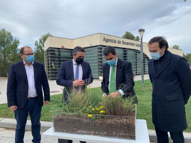 Comunidad y Ayuntamiento de Alcantarilla instalarán una cubierta verde para aprovechar las aguas pluviales y mejorar la eficiencia energética - 2, Foto 2