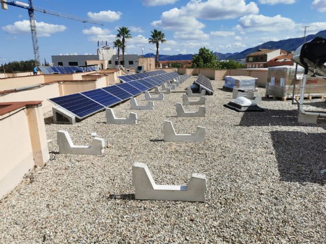 Jesús Abandonado da un paso más en su compromiso con las energías renovables y culmina la instalación de 72 nuevas placas solares en el Centro de Acogida de Santa Catalina - 3, Foto 3