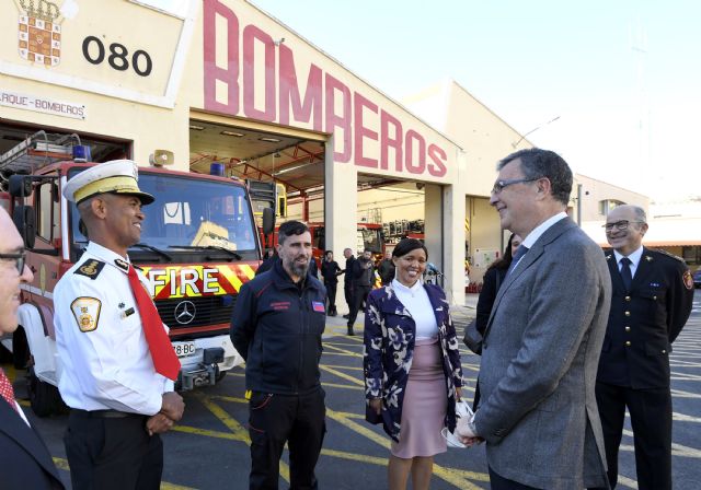 Murcia dona dos camiones de bomberos a la ciudad africana de Meriental (Namibia) - 1, Foto 1