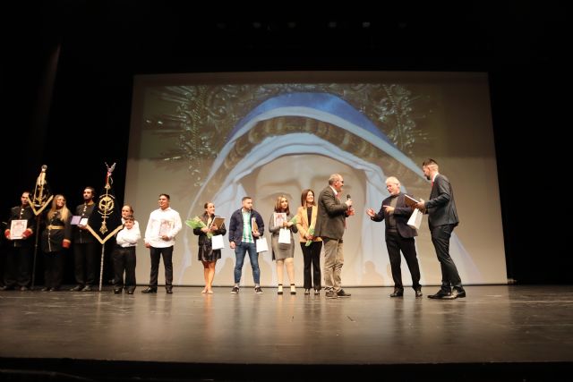 El Auditorio acoge una Gala Benéfica a beneficio de la Cofradía de Santiago Apóstol y María Santísima de la Amargura - 1, Foto 1