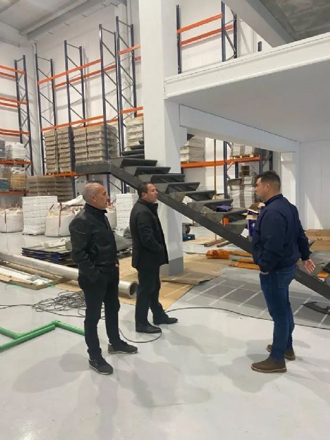 El alcalde de Mula visita las instalaciones de la Almazara Llano y Monte de Mula - 1, Foto 1