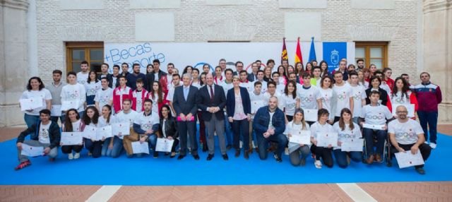 Pedro Antonio Sánchez: Nuestros deportistas representan la cultura del esfuerzo y los valores que hacen mejor a la Región - 2, Foto 2