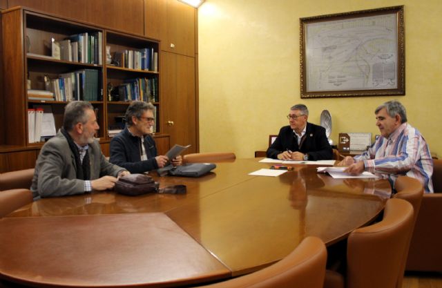 El presidente de la CHS mantiene una reunión con representantes de UPA - 1, Foto 1