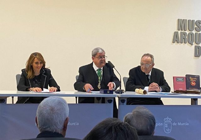 Isabel Fortea asiste a la toma de posesión de Pedro Francisco Olivares como Académico Correspondiente en la Academia de Ciencias Veterinarias de la Región de Murcia - 1, Foto 1