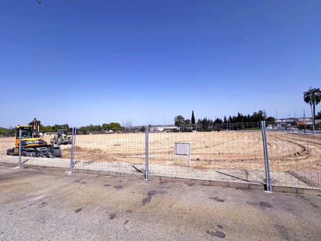 Comienzan las obras para la construcción de un parque comercial con un Mcdonalds y un supermercado - 2, Foto 2