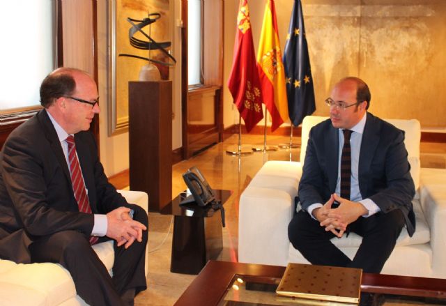 El presidente de la Comunidad recibe al cónsul general de Suiza en Barcelona - 1, Foto 1