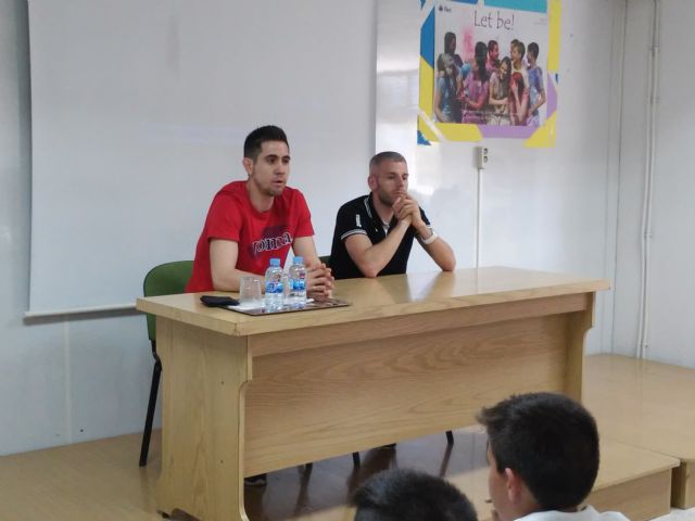 Bebe y Miguelín dan una charla a los escolares del Colegio Santa María de la Paz-Jesutinas - 1, Foto 1