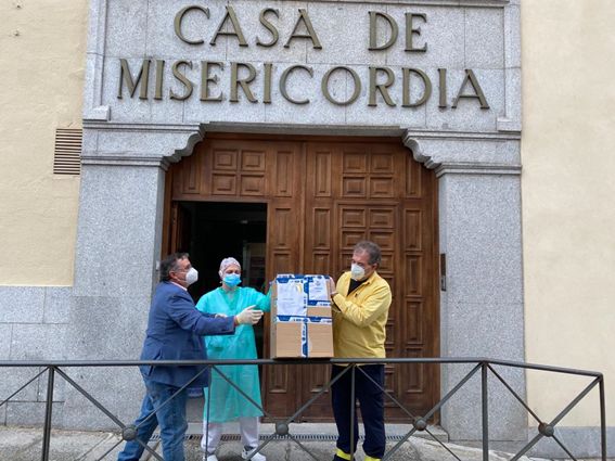 Lares agradece a laboratorios normon su generosa donación de material sanitario - 1, Foto 1