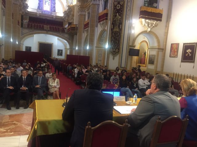 Bernabé ha informado, en la inauguración del ‘Job Day 2018’ de la UCAM, que entre 2017-2018 “saldrán a oposición más 50.000 plazas de funcionarios del sector público estatal” - 2, Foto 2