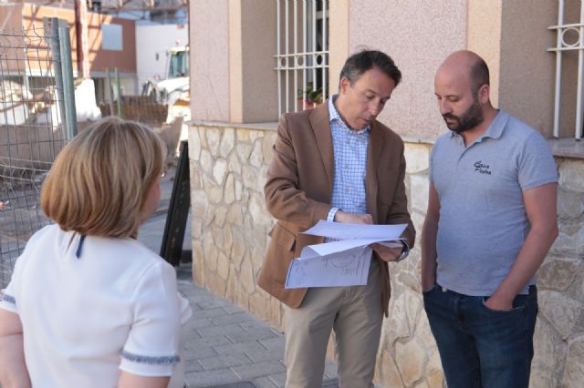 Arrancan los trabajos de derribo prometidos por Fulgencio Gil para dotar al barrio de San Cristóbal de una nueva zona verde de 1.034 m2 - 3, Foto 3