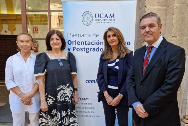 La directora general de Universidades e Investigación asiste a la inauguración de la I Semana de Orientación, Empleo y Postgrado de la UCAM - 1, Foto 1