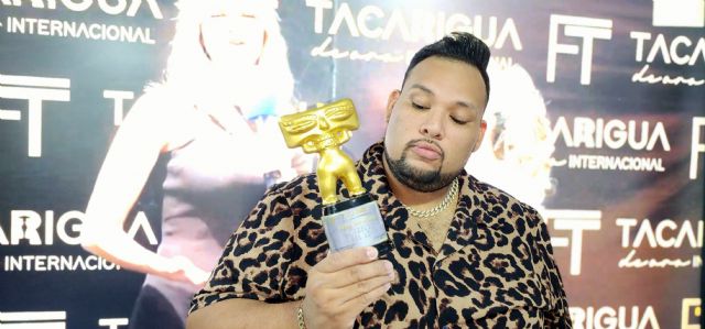 El Dj Braiyan Armas El Gordito Latino obtiene su primera placa de YouTube - 4, Foto 4