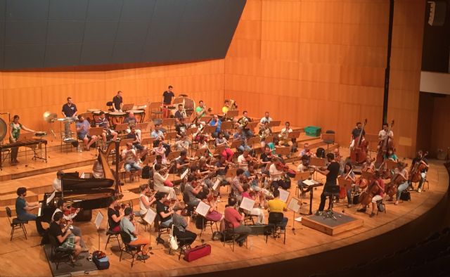 Josep Vicent dirige a la Orquesta Sinfónica de la Región en la última cita del ciclo 'Grandes Conciertos' del Auditorio Víctor Villegas - 1, Foto 1