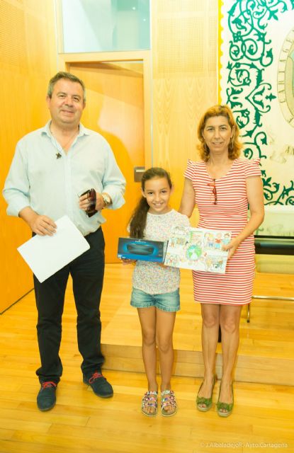 Los ganadores del I Concurso de Dibujo por el Día de los Derechos del Niño ya tienen sus premios - 2, Foto 2