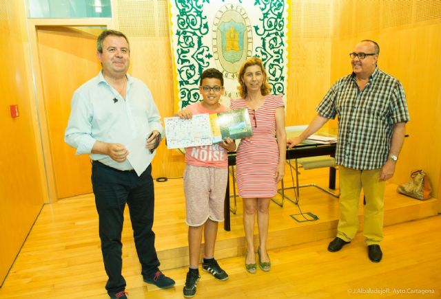 Los ganadores del I Concurso de Dibujo por el Día de los Derechos del Niño ya tienen sus premios - 3, Foto 3