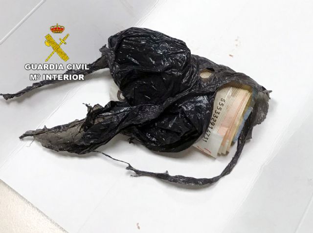 La Guardia Civil y la Policía Local de Beniel detienen a una experimentada carterista - 1, Foto 1