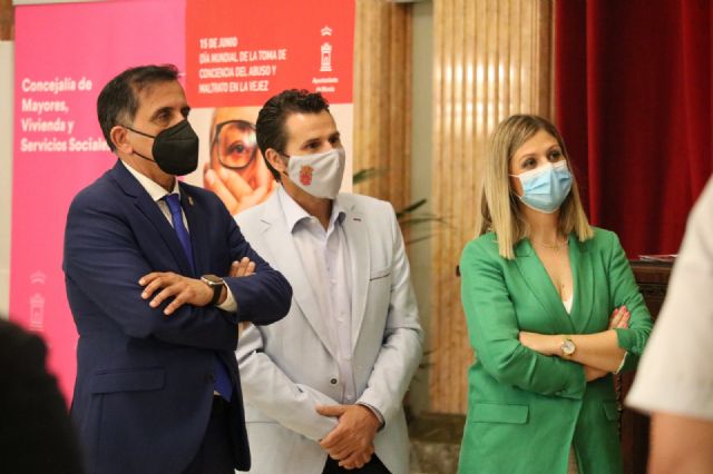 Murcia celebra el Día Mundial de toma de conciencia del Abuso y Maltrato en la vejez reivindicando el buen trato hacia las personas mayores - 2, Foto 2