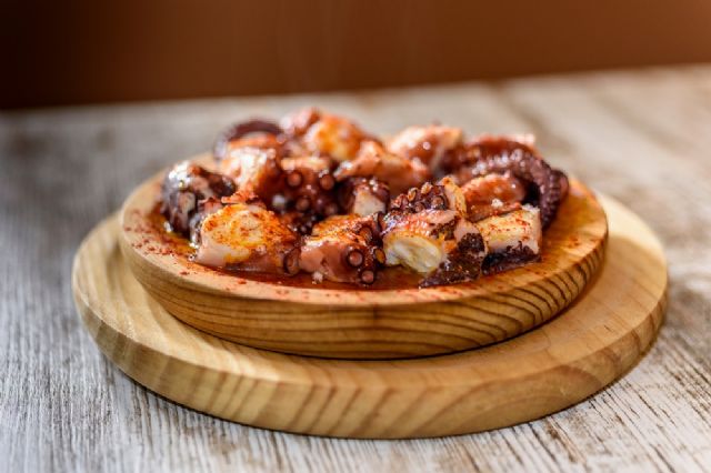 Pulpo a la gallega y pimientos de padrón: las recetas españolas más pedidas a domicilio en Murcia - 1, Foto 1