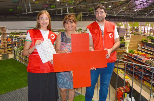 Colaboración solidaria de Famyco Urban Market con Cruz Roja para impulsar el Sorteo del Oro - 1, Foto 1