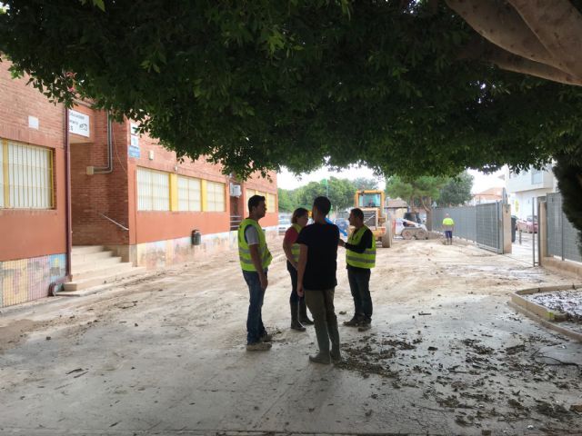 El colegio El Alba de Roldán y el colegio de Los Olmos, permanecerán cerrados mañana lunes - 1, Foto 1