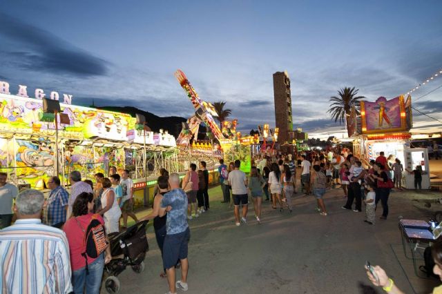 Sí Cartagena recuerda que los tickets gratuitos que aportan los feriantes durante las fiestas deben distribuirse desde servicio sociales - 1, Foto 1