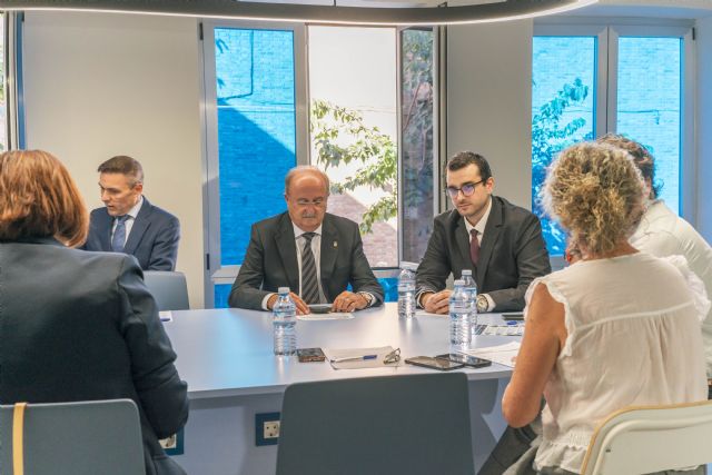 JECC lanza el programa «Padrino Empresarial» con respaldo institucional y empresarial JECC lanza el programa «Padrino Empresarial» con respaldo institucional y empresarial
