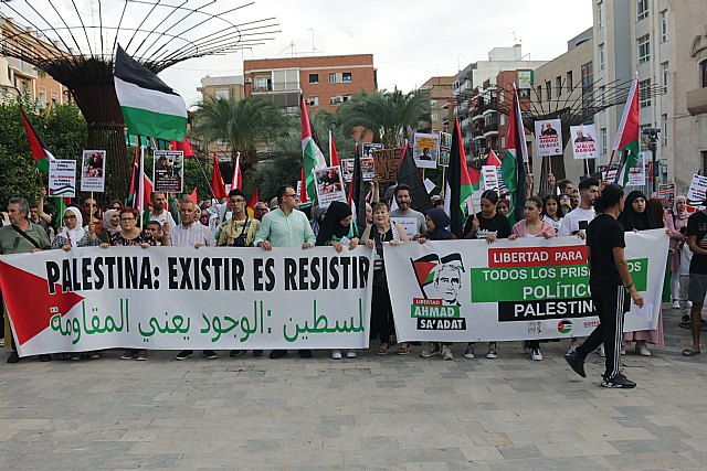 Murcia se paraliza ante una multitudinaria manifestación de Apoyo al Pueblo Palestino - 2, Foto 2