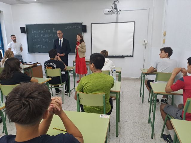 2.843 alumnos de Secundaria se presentan a las pruebas para obtener gratis la certificación B1 y B2 - 1, Foto 1