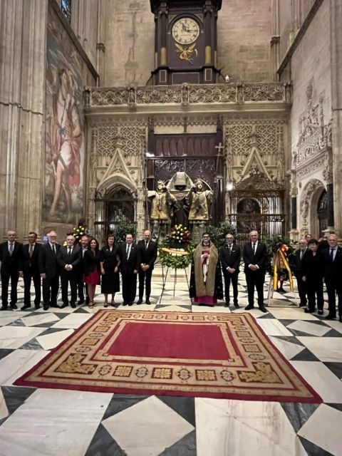 España. Sevilla conmemora el Día de la Hispanidad con actos religiosos y un tributo a Cristóbal Colón en la Catedral - 3, Foto 3