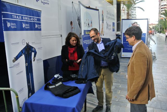 Una campaña conciencia a los mayores sobre los riesgos de la movilidad urbana en la población senior - 2, Foto 2