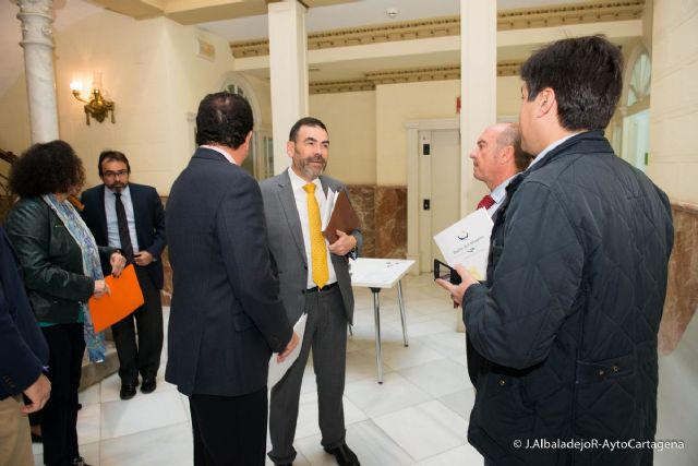 El alcalde agradece que se hable de la ZAL de Cartagena y solicita el traslado del Deposito Franco a Los Camachos como un primer paso - 1, Foto 1