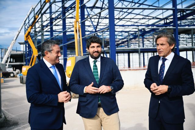 López Miras anuncia 12 millones de euros para modernizar la industria agroalimentaria de la Región - 2, Foto 2