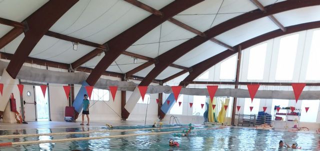 Recogen firmas para elevar una reclamación al Ayuntamiento por las deficiencias en la piscina de Pozo Estrecho - 1, Foto 1