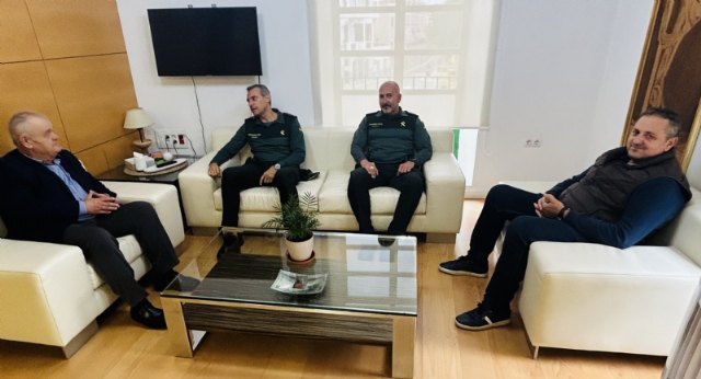 El alcalde solicita al coronel de la Guardia Civil más efectivos en el cuartel de Totana y mayor presencia de patrullas de la Usecic - 1, Foto 1