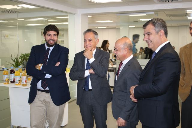 El presidente de la Comunidad visita las instalaciones de AMC Grupo Alimentación, Fresco y Zumos - 1, Foto 1