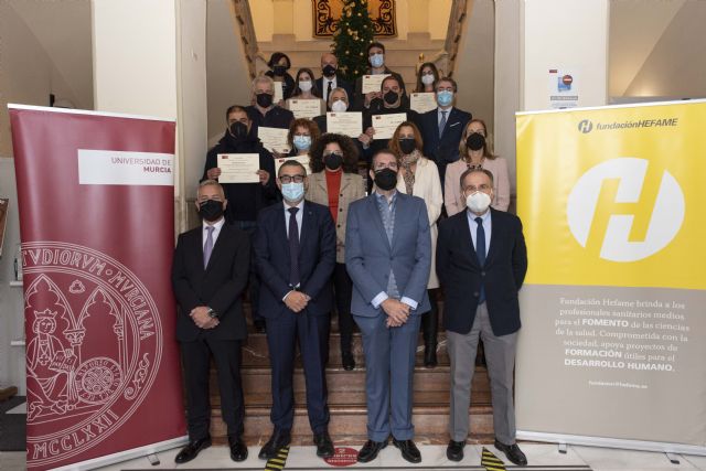 La Universidad de Murcia entrega los premios a los mejores trabajos fin de grado de la Cátedra Hefame - 1, Foto 1