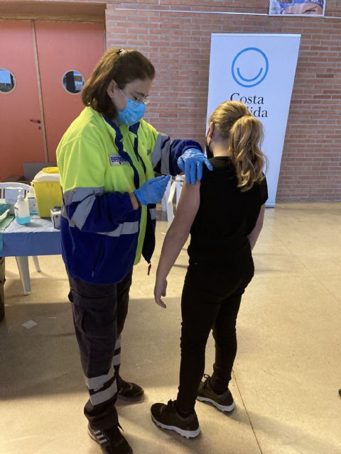 1.500 menores de 8 a 11 años reciben hoy la primera dosis de la vacuna frente a la Covid - 2, Foto 2