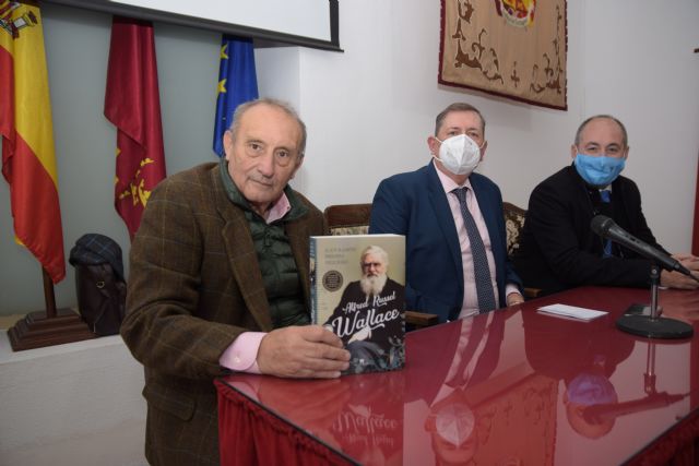 Medina Precioso presenta su nuevo libro, biografía del codescubridor de la evolución - 1, Foto 1