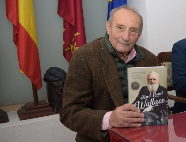 Medina Precioso presenta su nuevo libro, biografía del codescubridor de la evolución - 2, Foto 2