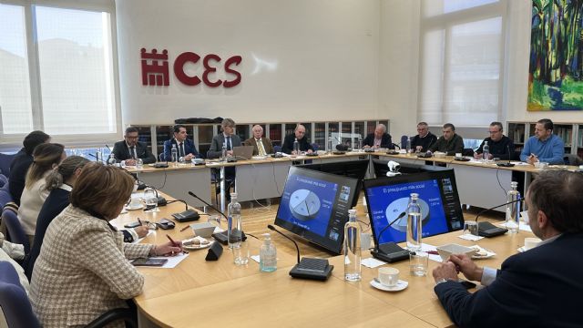 El Gobierno regional presenta al pleno del CES los Presupuestos de la Comunidad para 2024 - 1, Foto 1