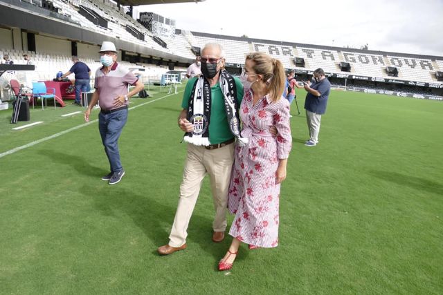 Castejón: el gobierno regional se olvida del estadio del primer equipo de la región - 2, Foto 2