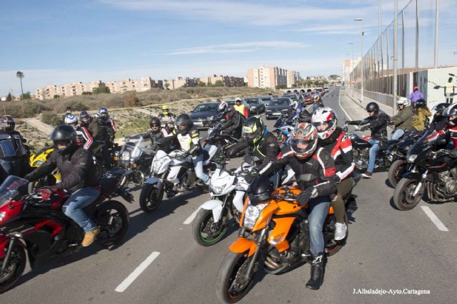 San Anton llega a la recta final de sus fiestas con concentracion motera, misa en honor al santo y la tradicional bendicion de animales - 1, Foto 1