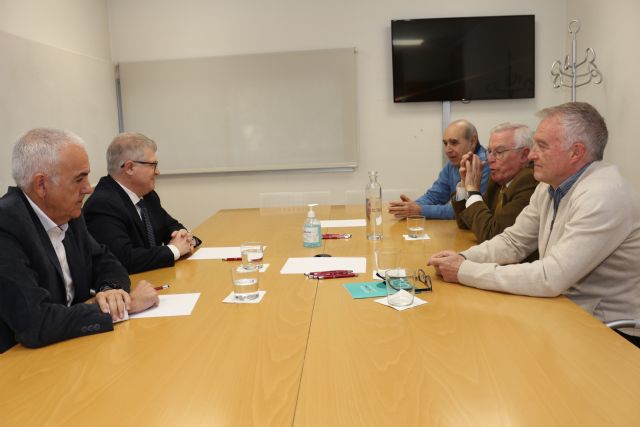 Pepe Vélez: López Miras utiliza la financiación autonómica para intentar ocultar que la mala gestión y el despilfarro del PP son las principales causas de la enorme deuda regional - 1, Foto 1