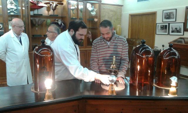 Educación estudia vías de colaboración con la Facultad de Bilogía para realizar visitas al Museo ´José Loustau´ - 1, Foto 1